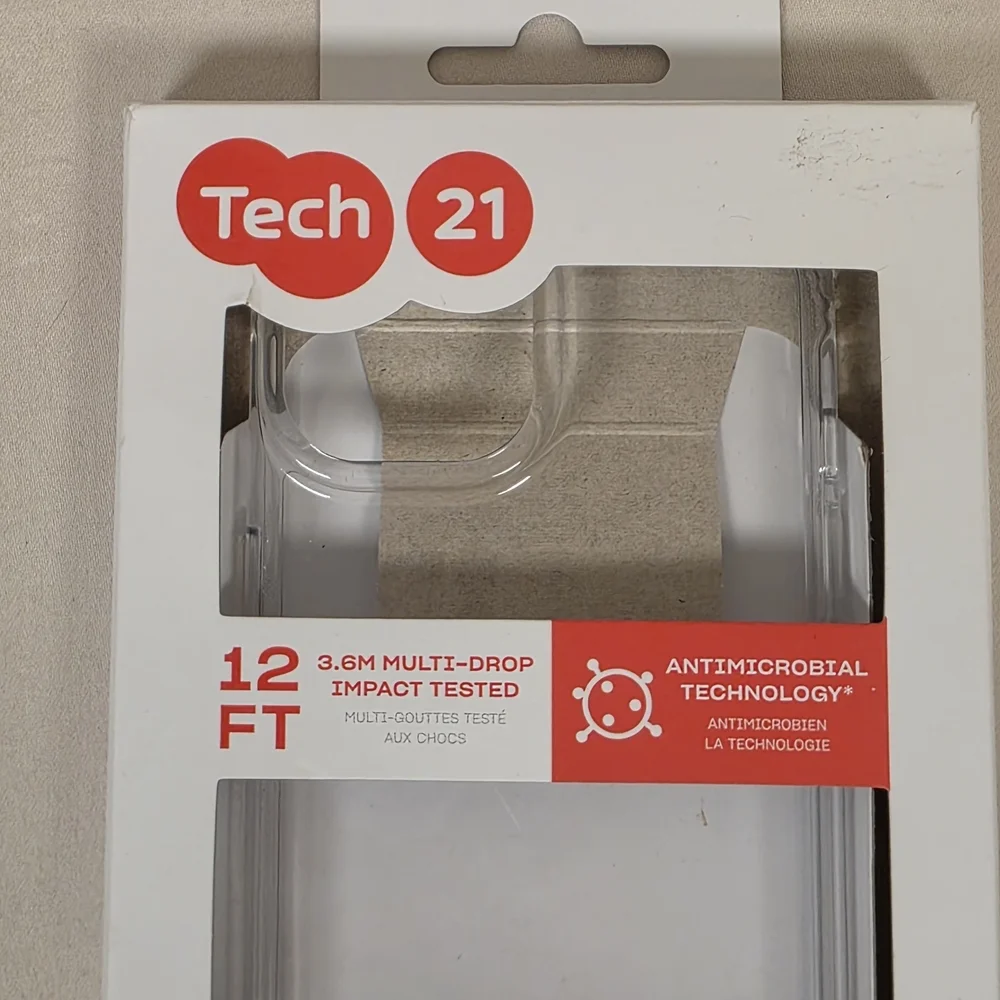 Tech21 Clear Protective Phone Case for 2022 iPhone 6.1